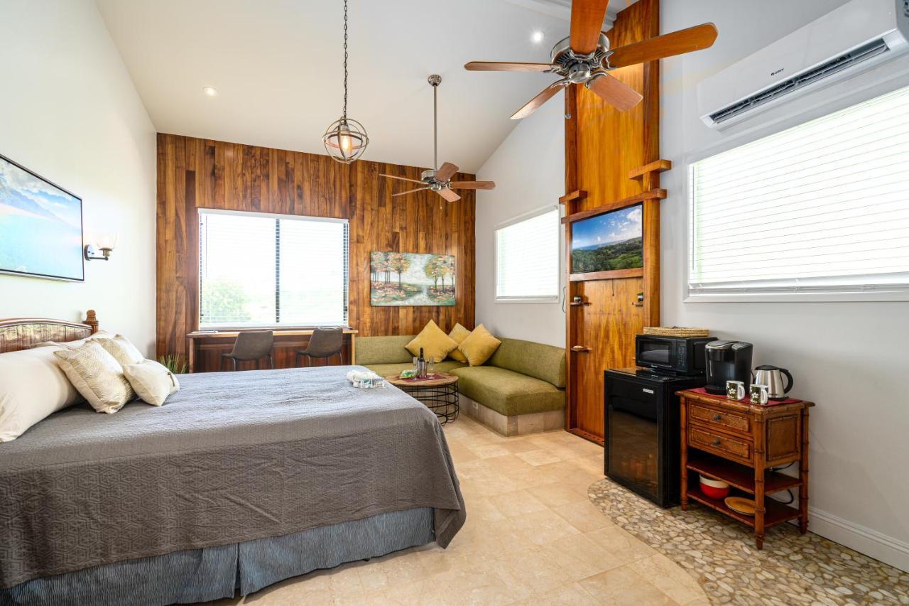 Noahs Hideaway Luxury B&B Lahaina Exteriör bild
